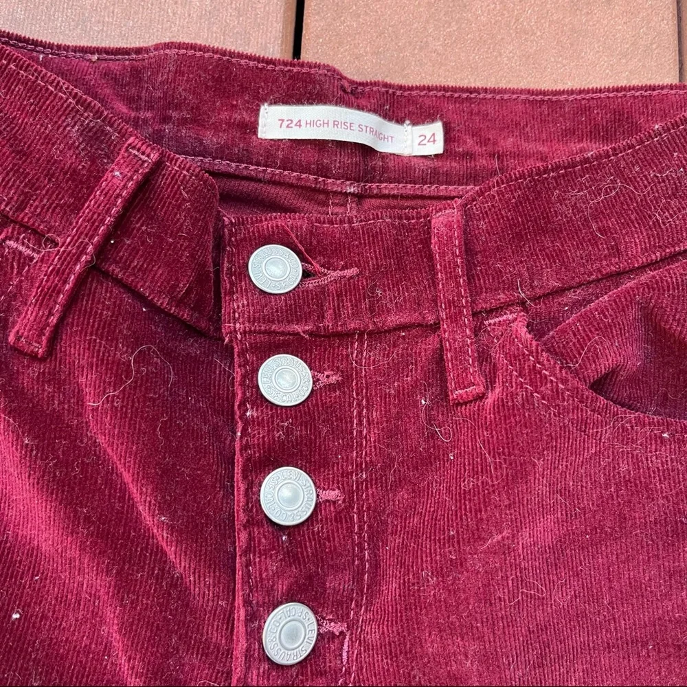 Levi's Burgundy 724 High Rise Straight Jeans - Picture 4 of 7